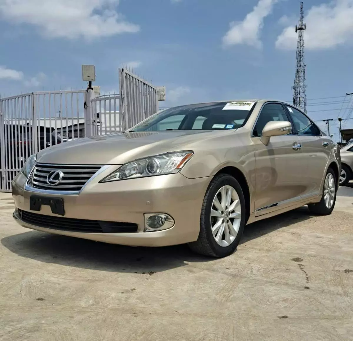 Lexus ES 350   - 2010