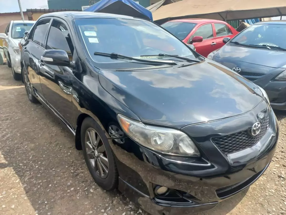 Toyota Corolla - 2009