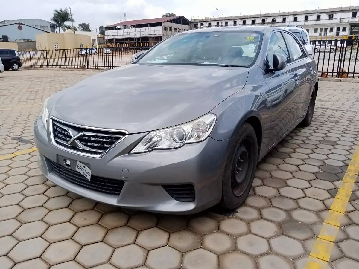 Toyota Mark X   - 2011