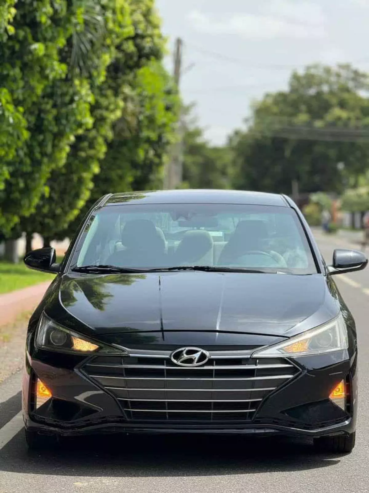 Hyundai Elantra   - 2020