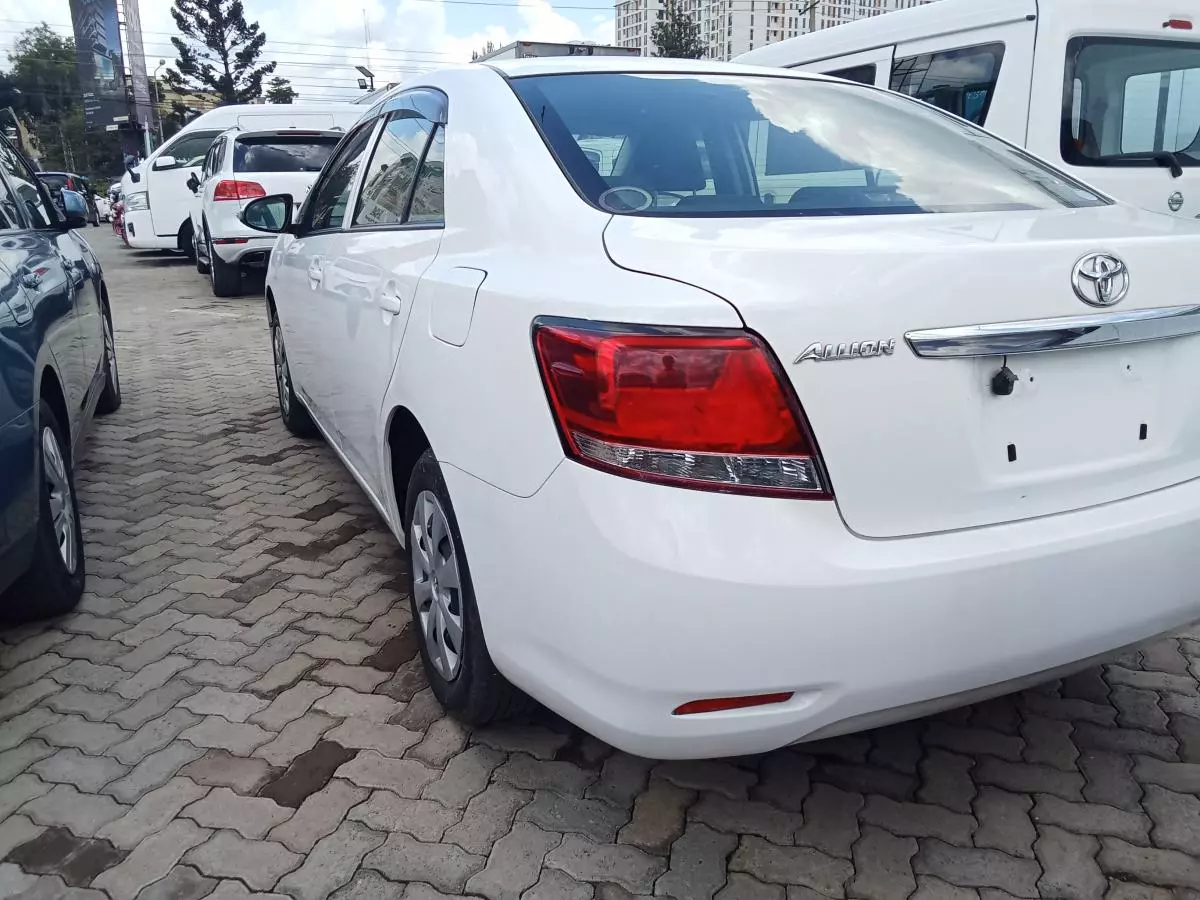 Toyota Allion    - 2017