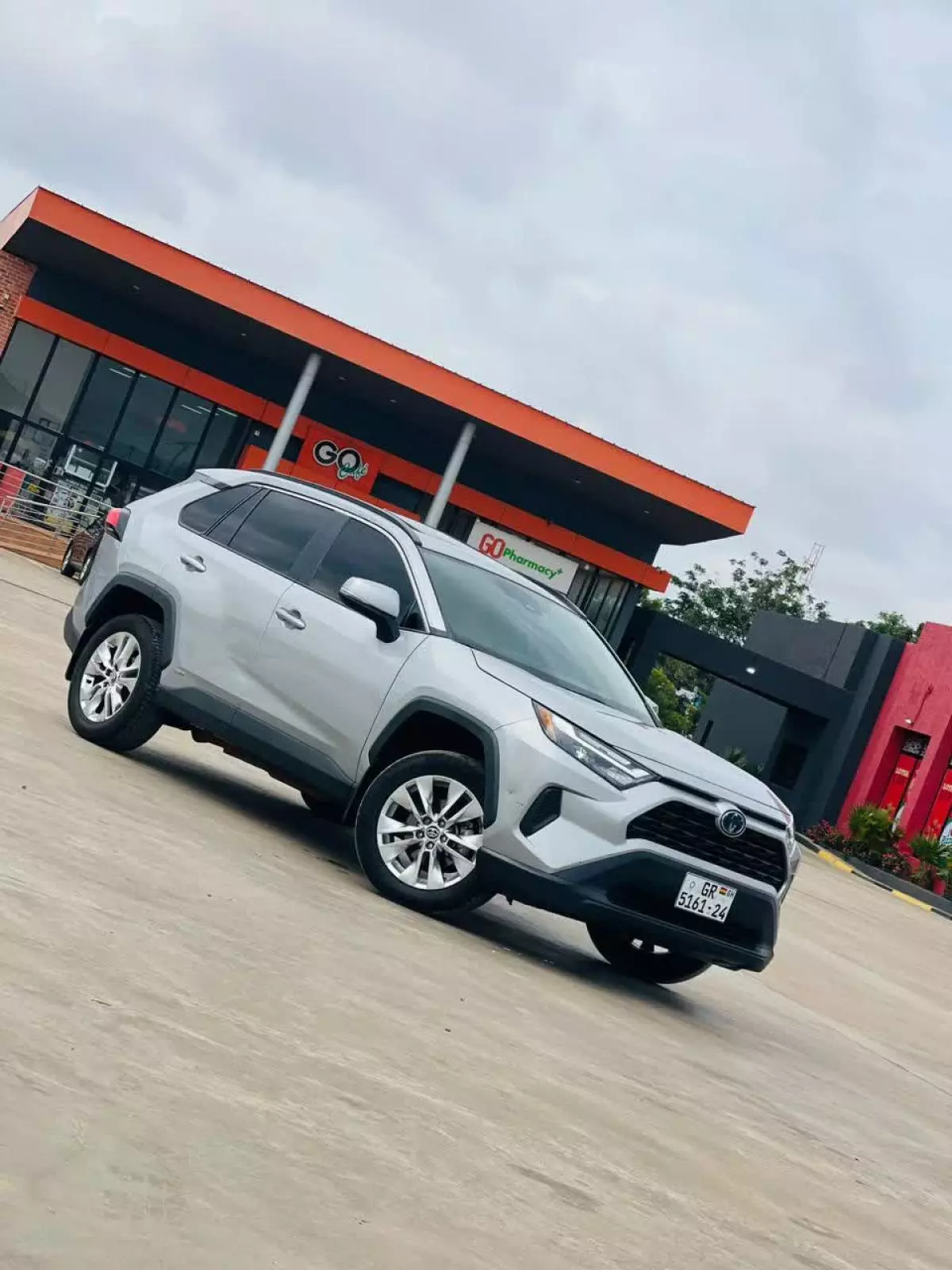 Toyota RAV 4   - 2023