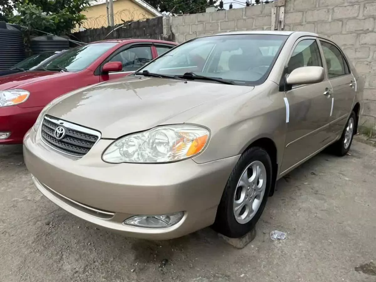 Toyota Corolla   - 2006