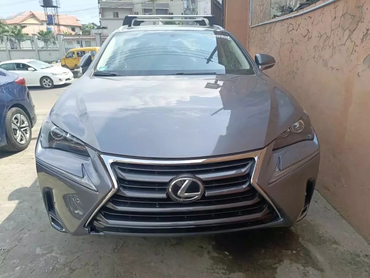 Lexus NX 200   - 2016