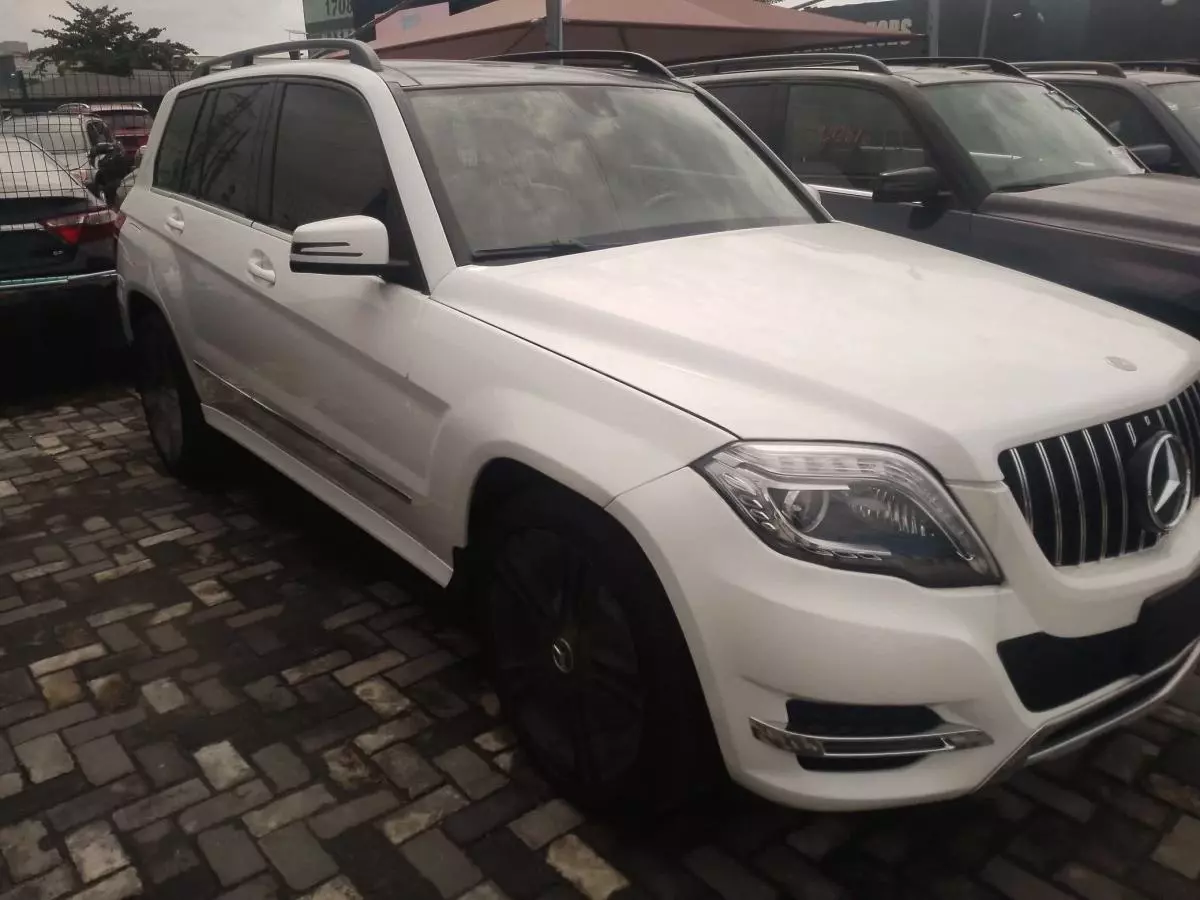 Mercedes-Benz GLK 350   - 2014