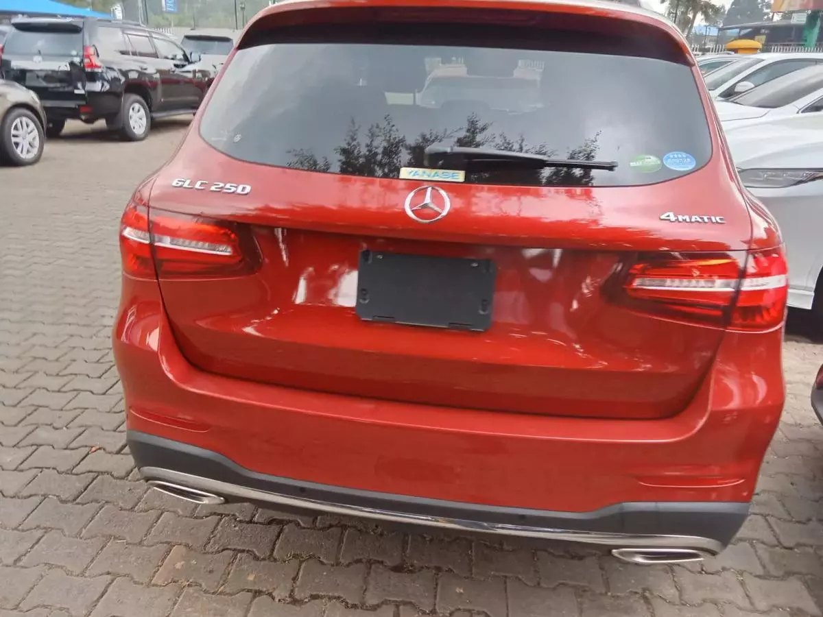 Mercedes-Benz GLC 250   - 2017