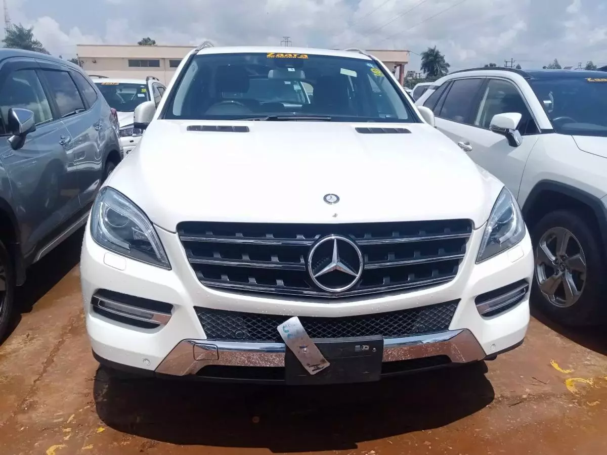 Mercedes-Benz ML 350   - 2012