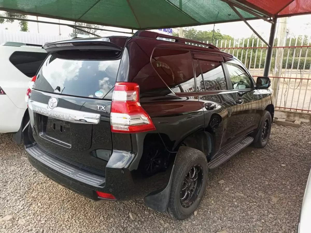 Toyota Landcruiser prado TX - 2016