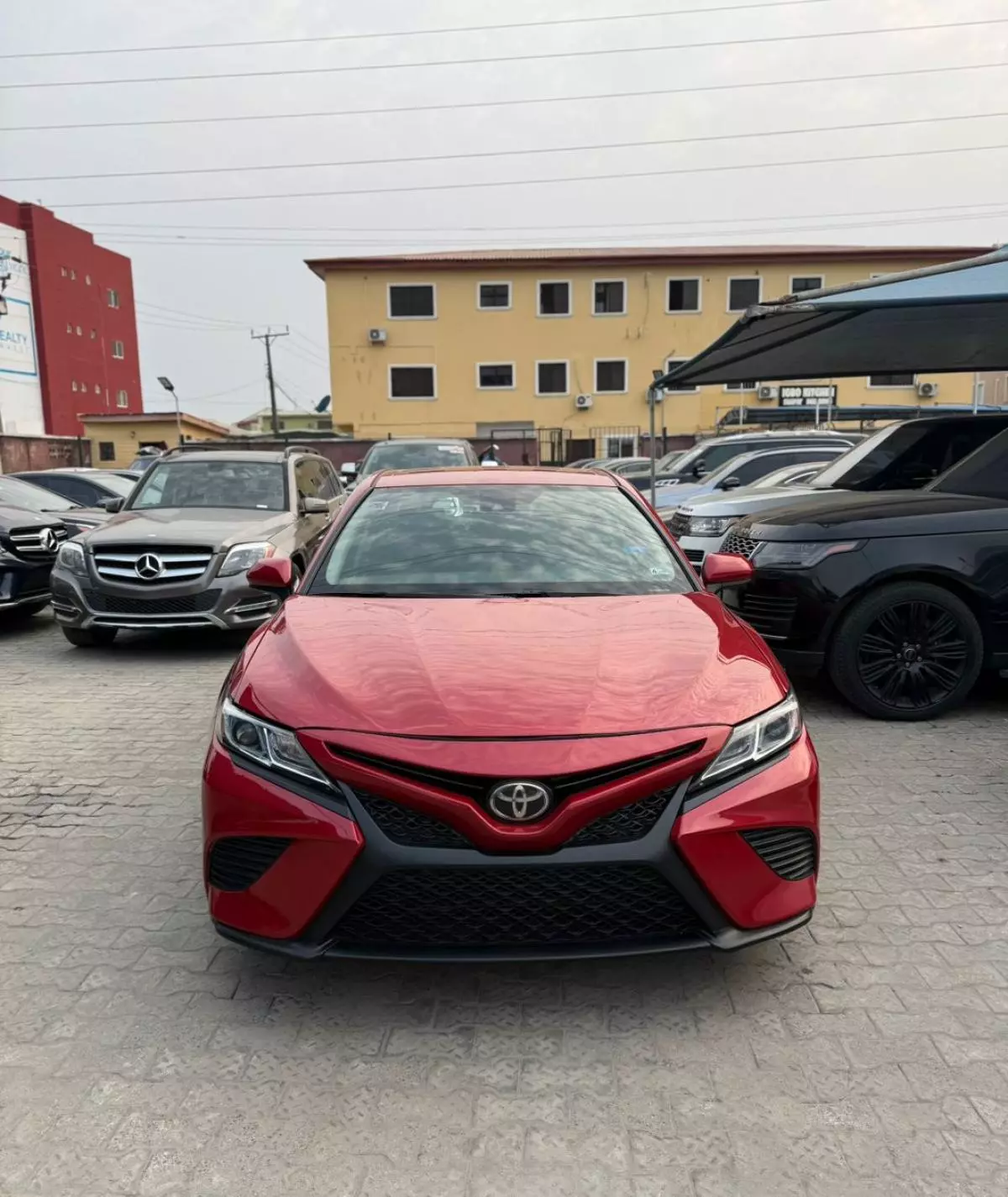 Toyota Camry   - 2019