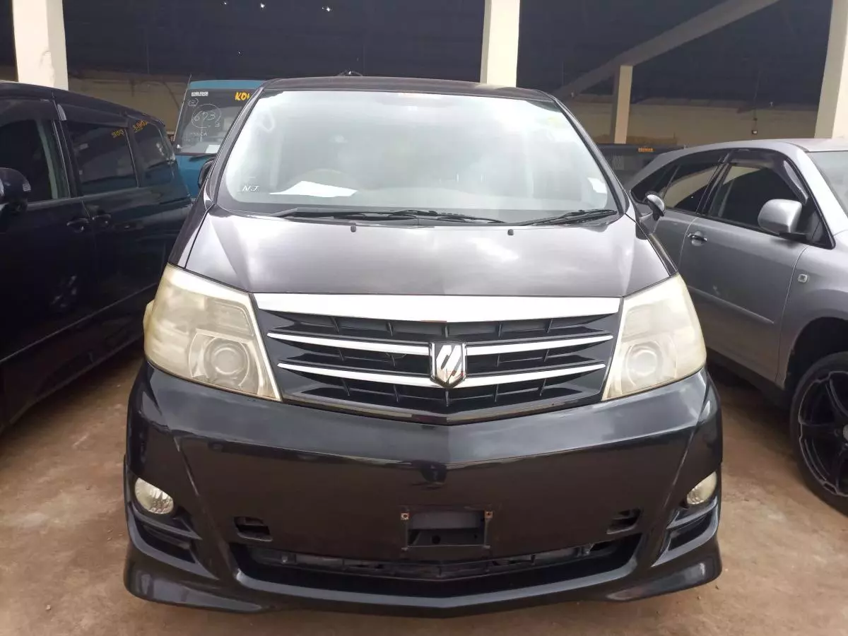 Toyota Alphard   - 2008