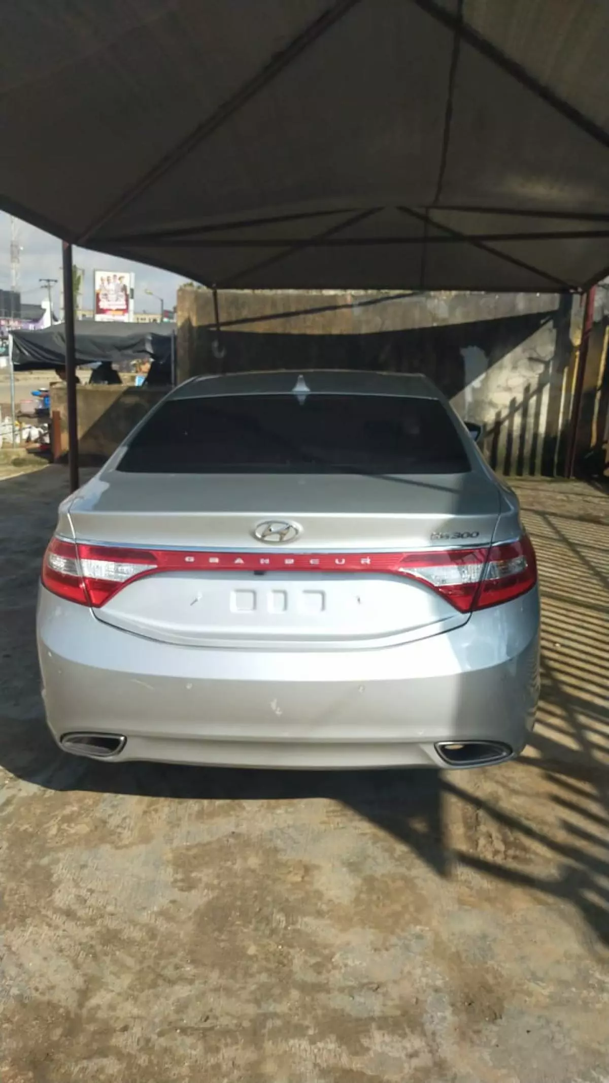 Hyundai Grandeur   - 2013