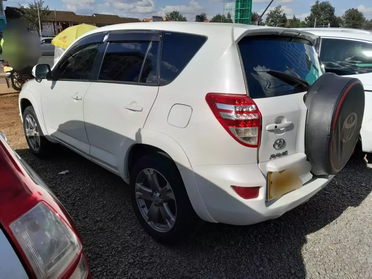 Toyota RAV 4 - 2010