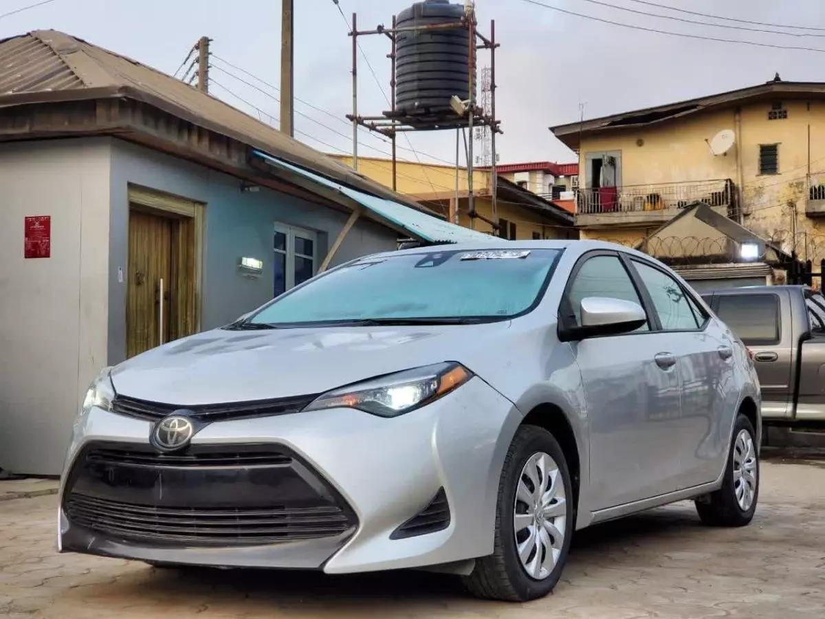 Toyota Corolla   - 2019