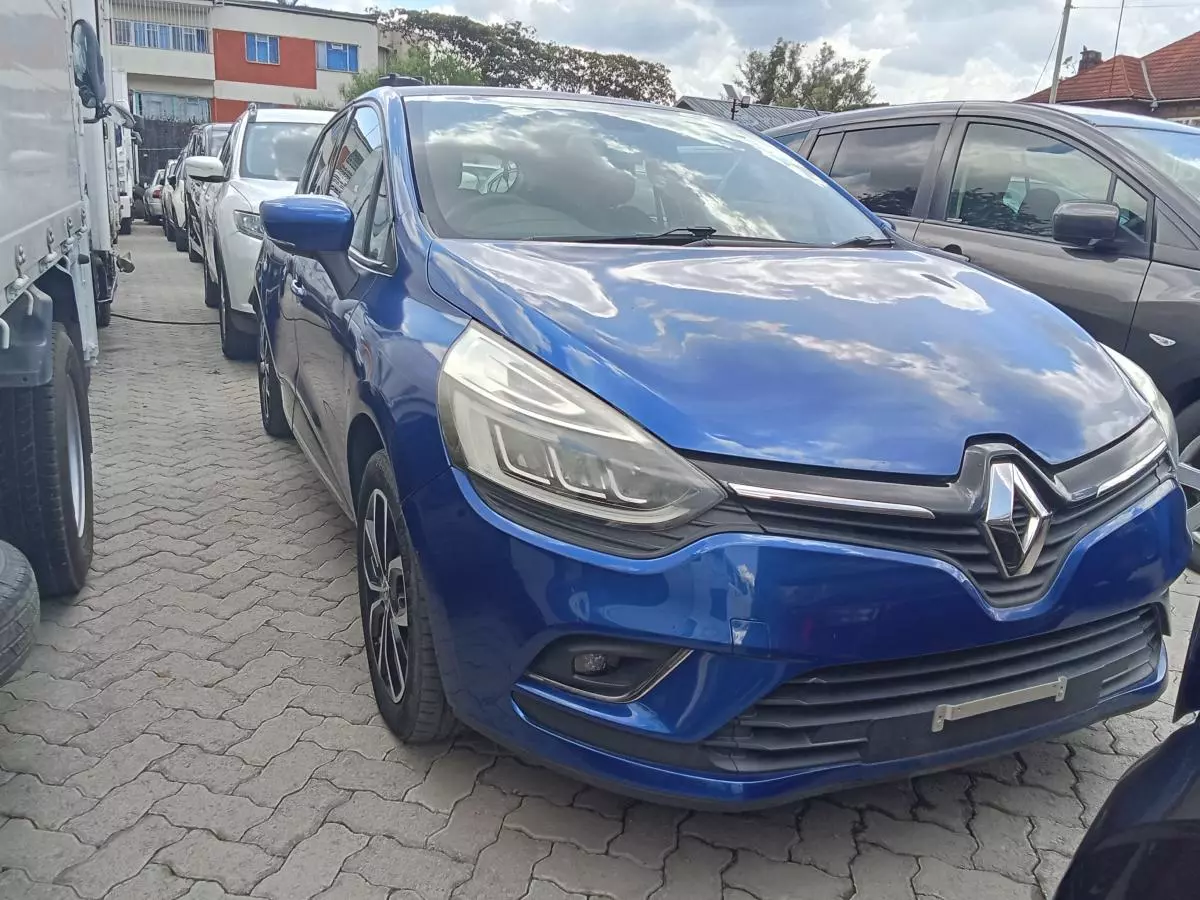 Renault Clio   - 2017