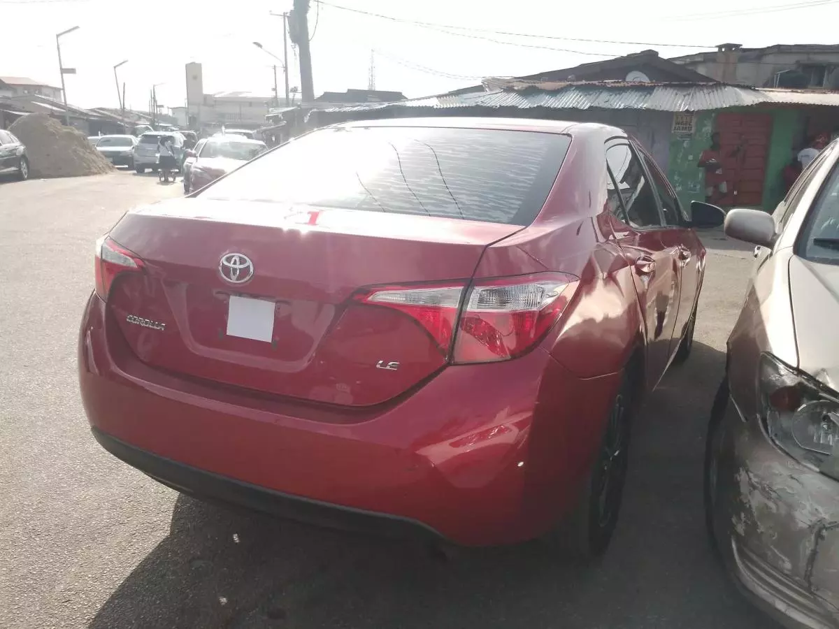 Toyota Corolla   - 2015