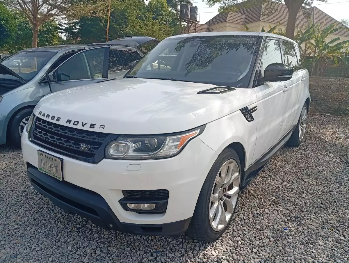 Land Rover Range Rover Sport   - 2014