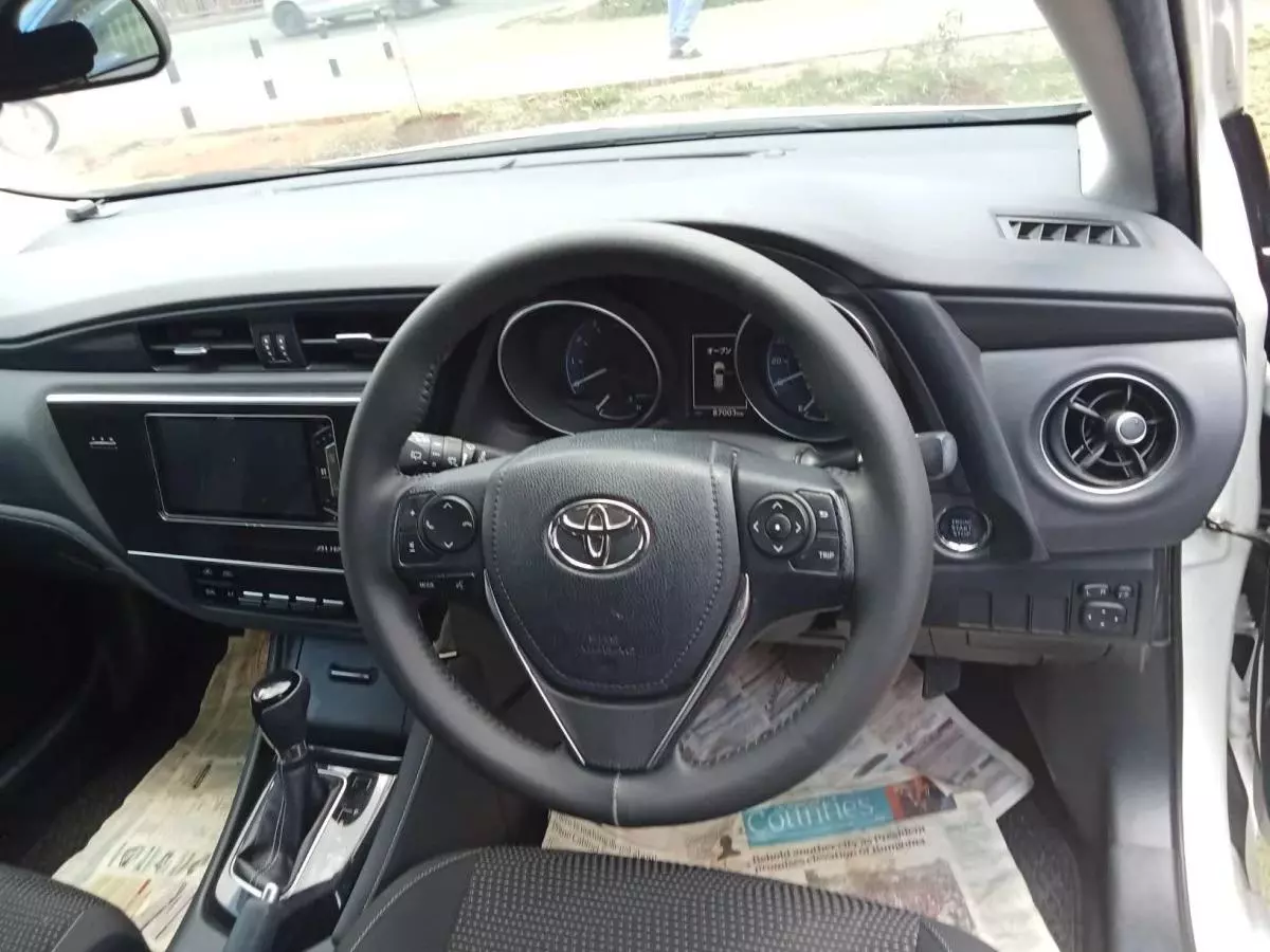 Toyota Auris   - 2017