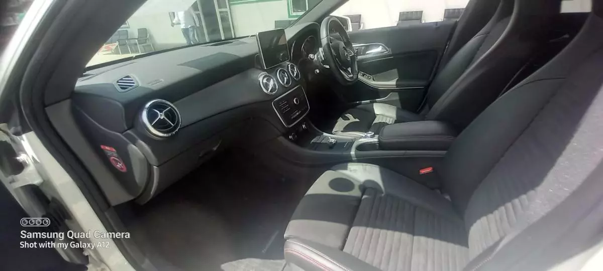 Mercedes-Benz C 180   - 2016