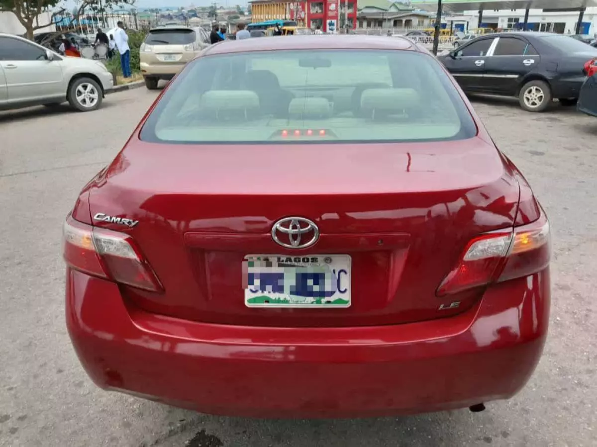 Toyota Camry   - 2007