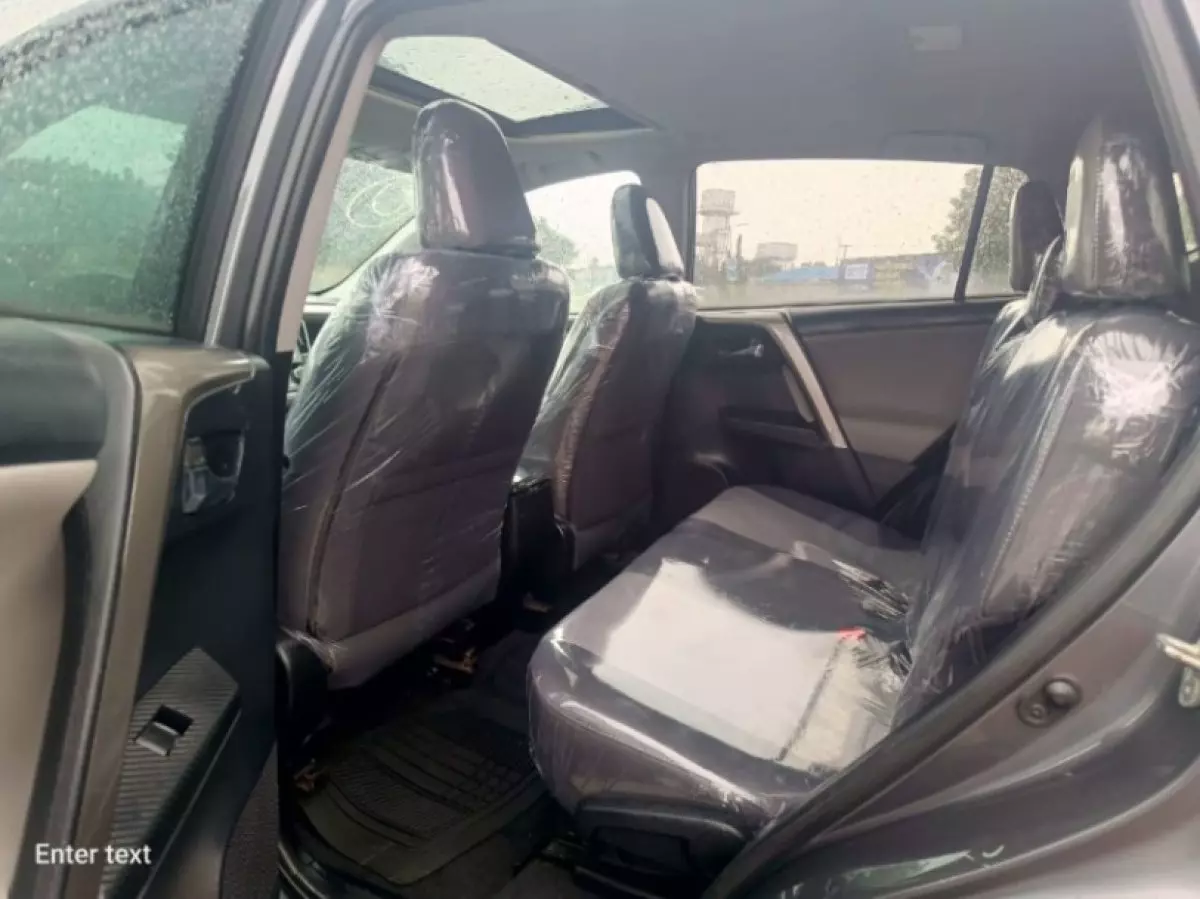 interiorBack