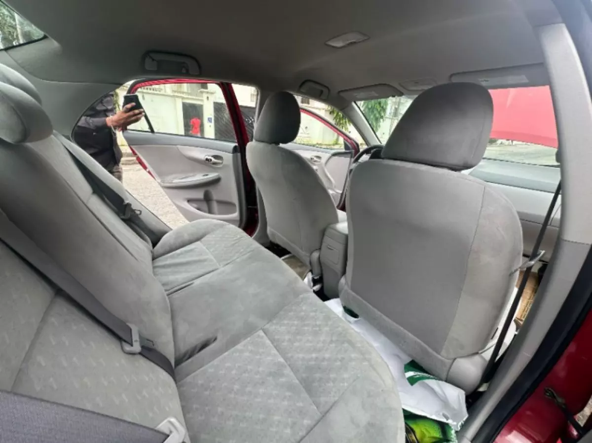 interiorBack