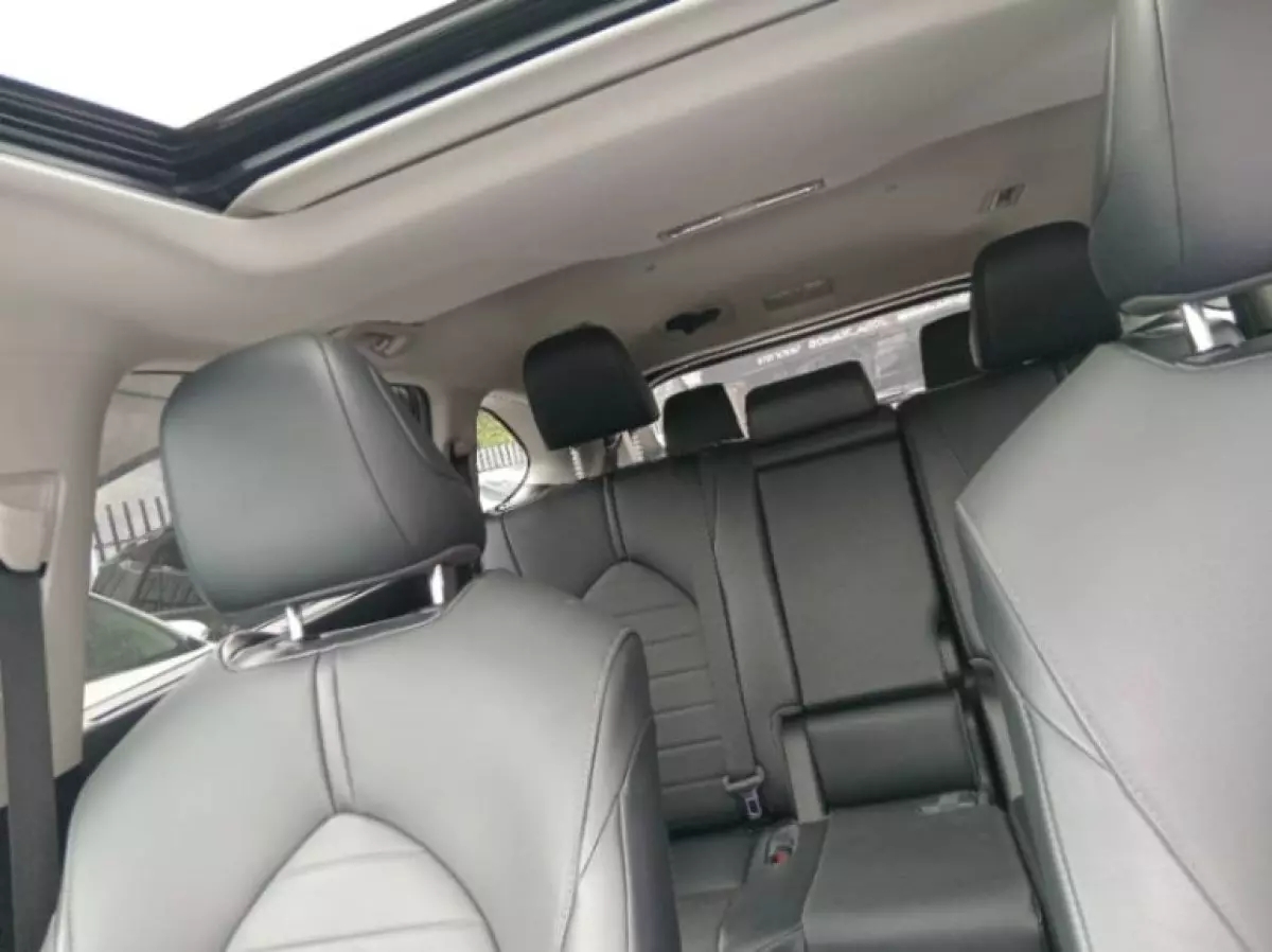 interiorBack