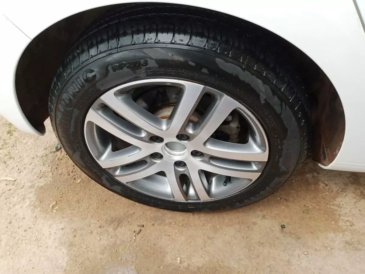 tyre1