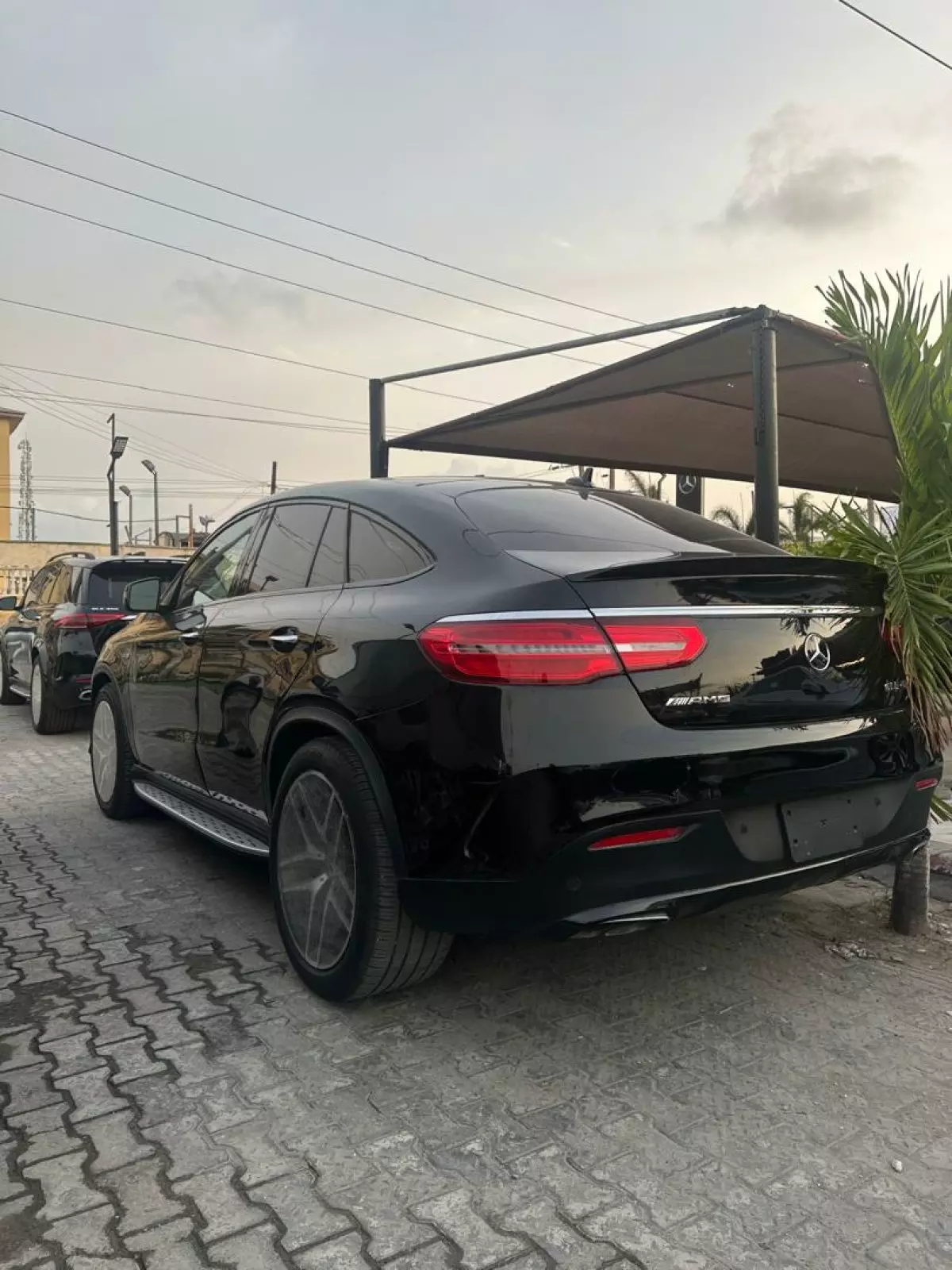 car Right Back