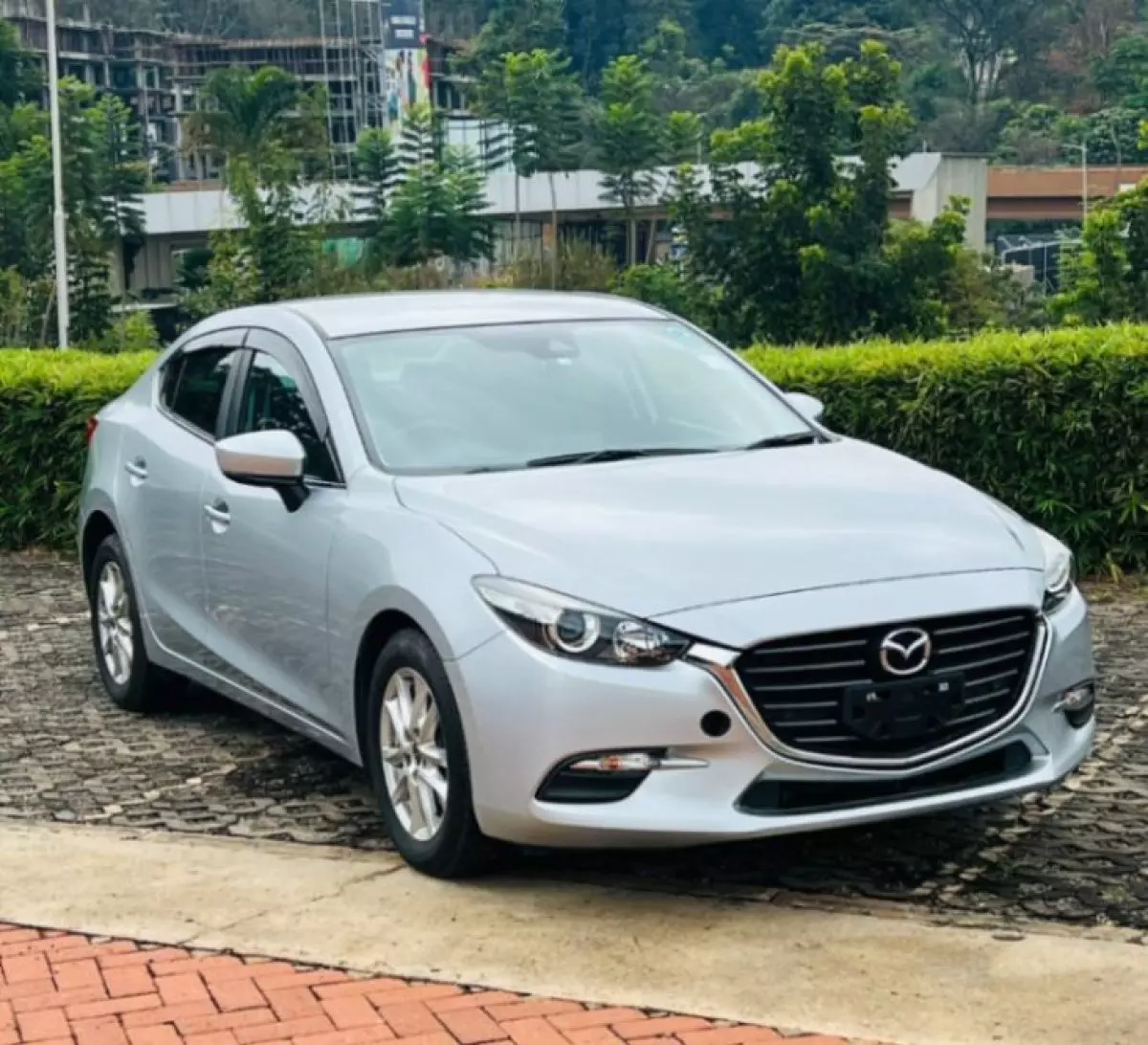 Mazda Axela  - 2018