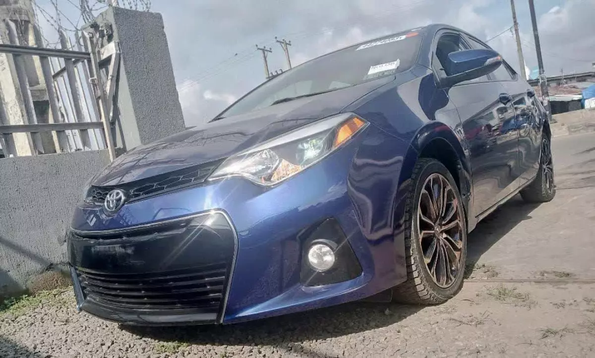 car Right Back
