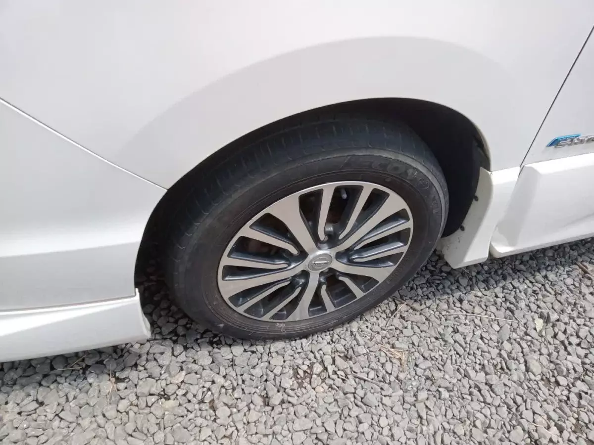tyre1