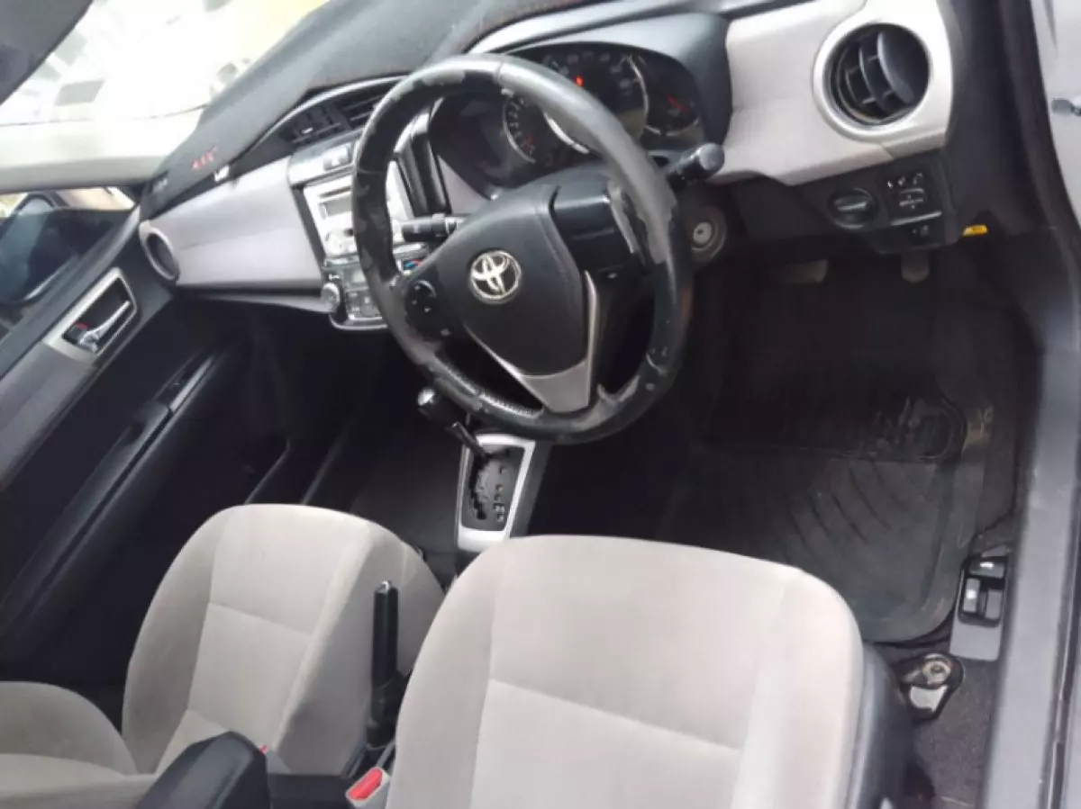 interiorFront