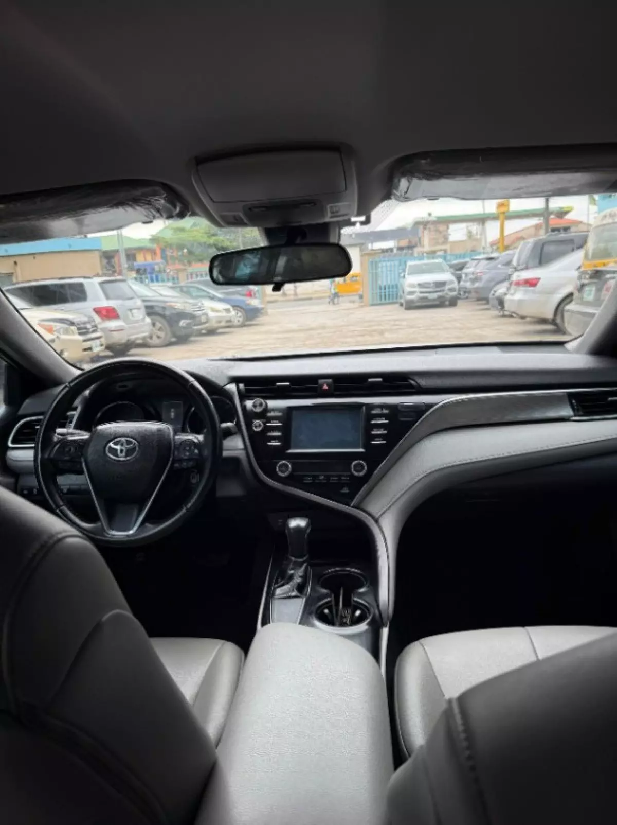interiorFront