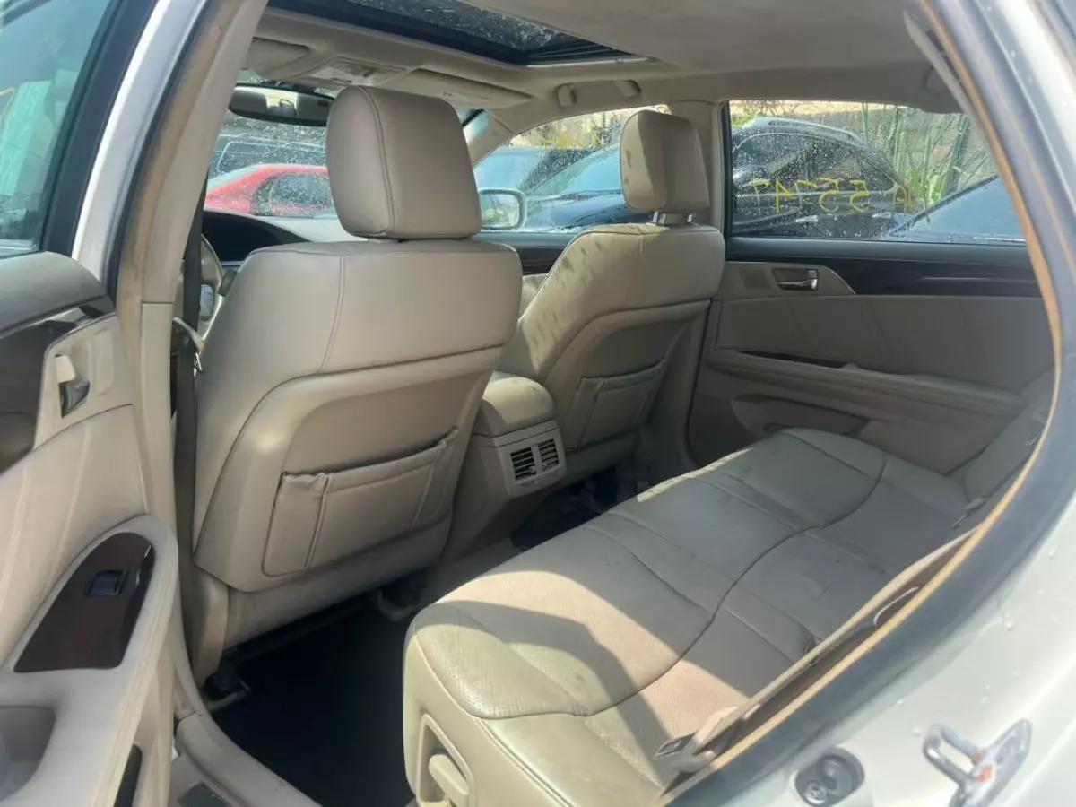 interiorBack