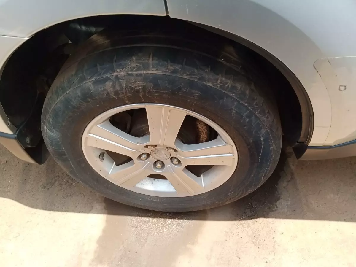 tyre0