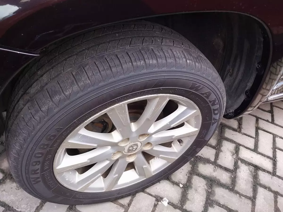 tyre2