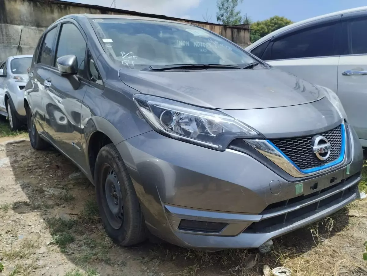 Nissan Note Hybrid E-Power - 2016