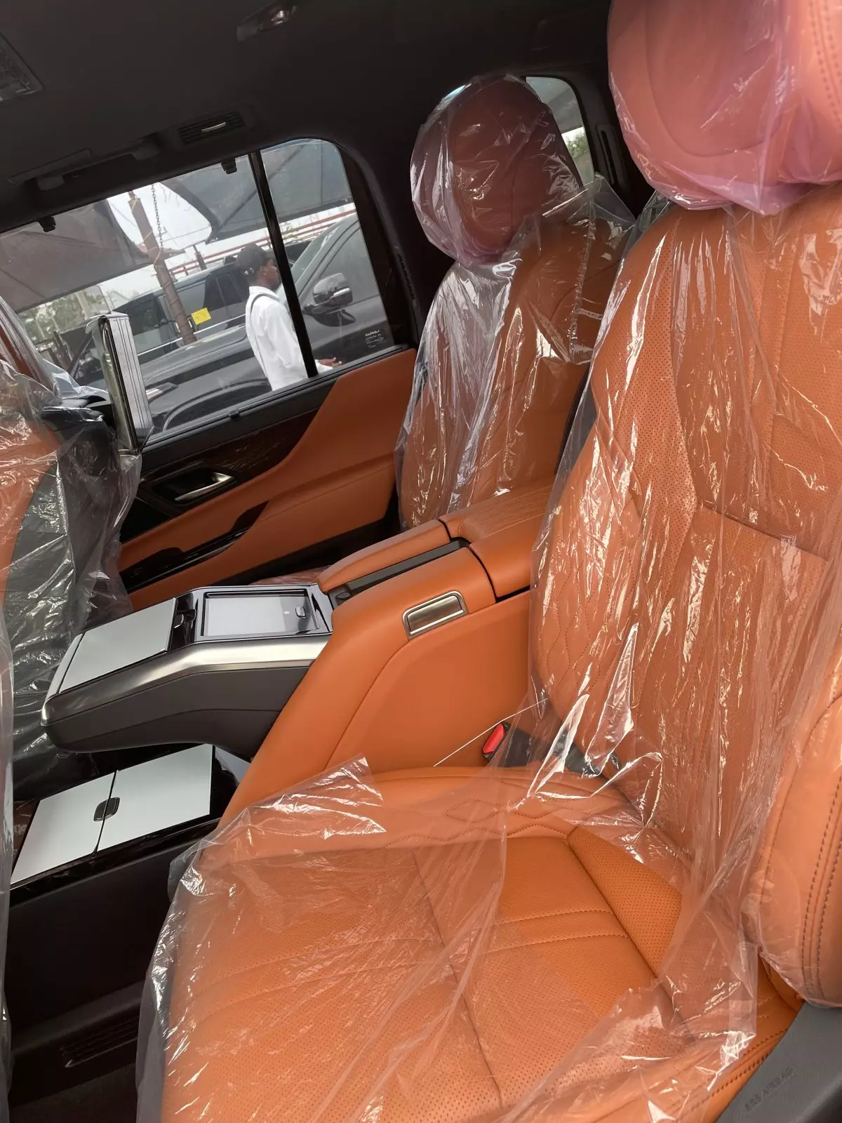 interiorBack