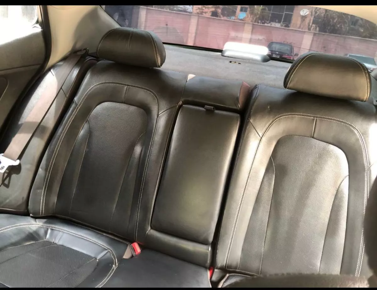 interiorBack