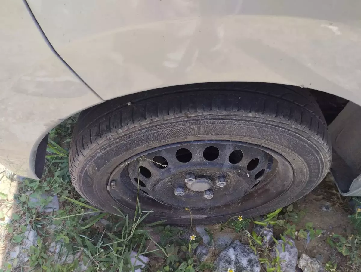 tyre1