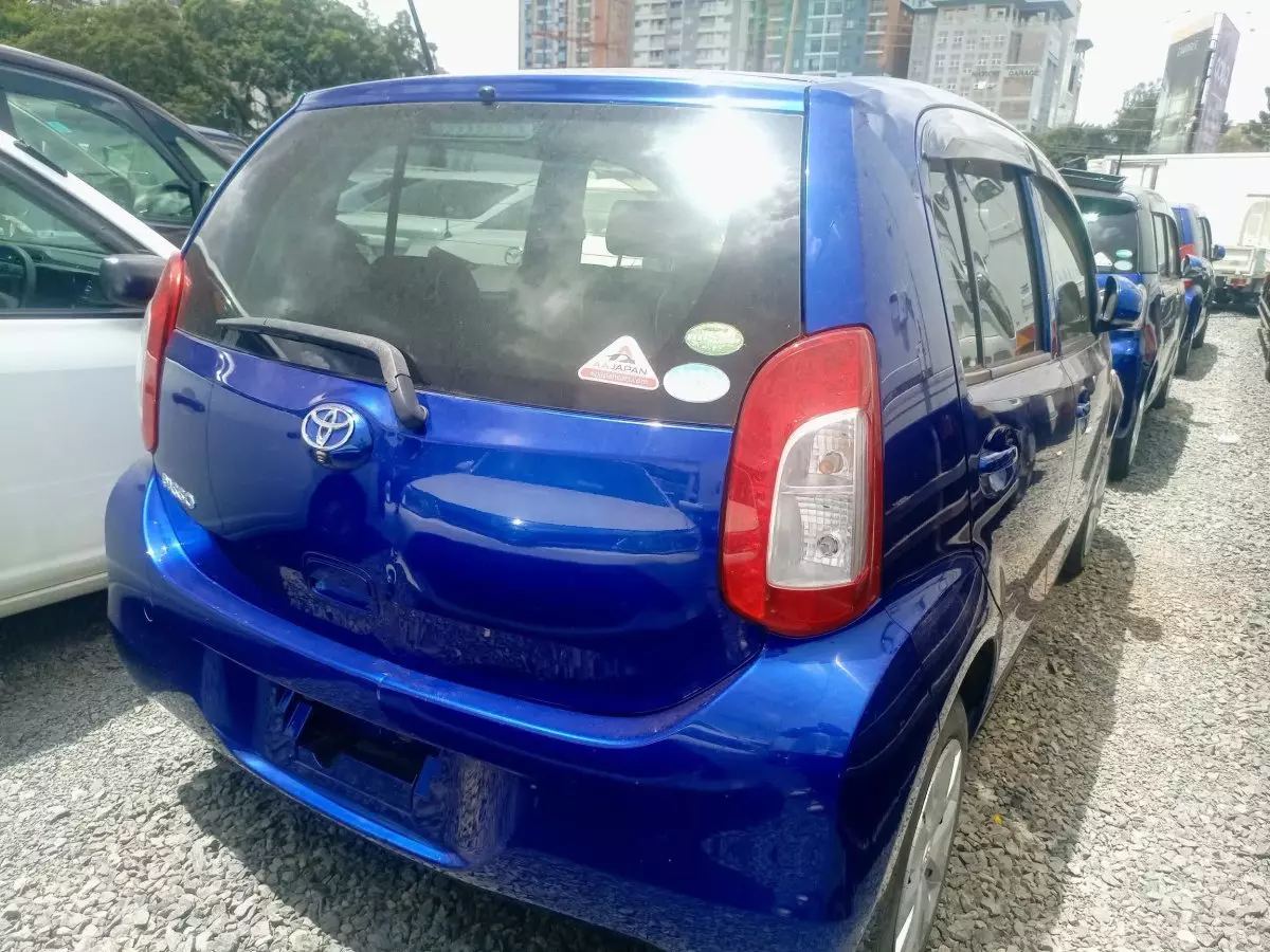 car Right Back