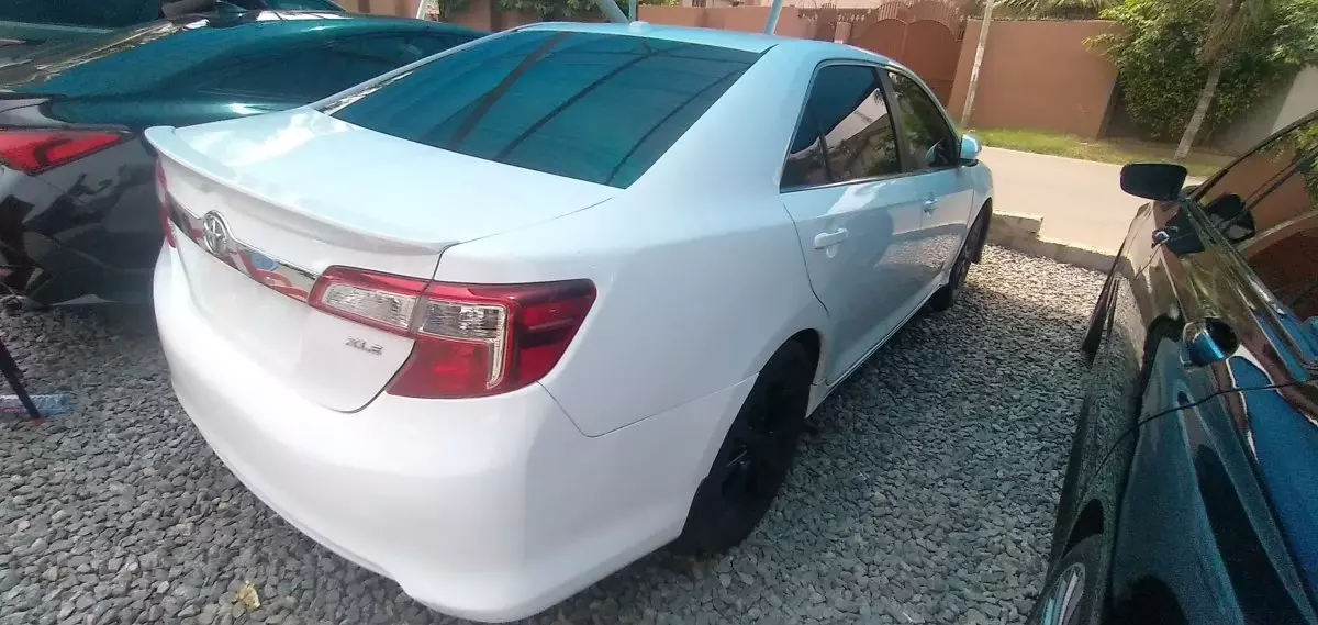 car Right Back