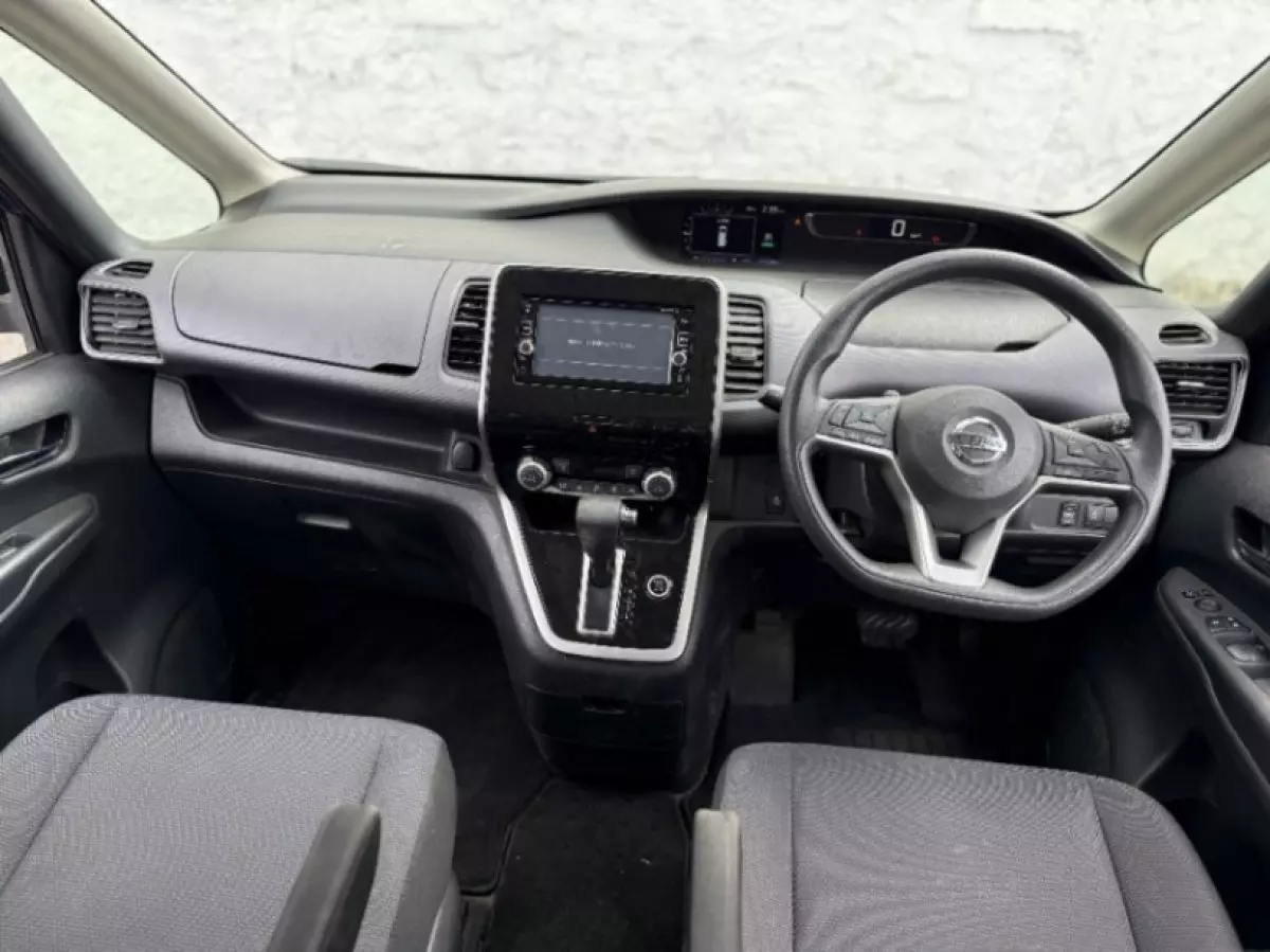 interiorFront