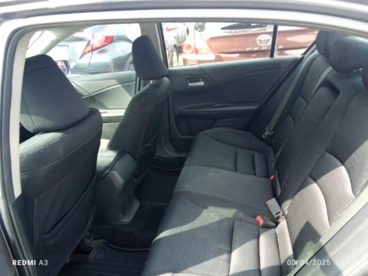 interiorFront