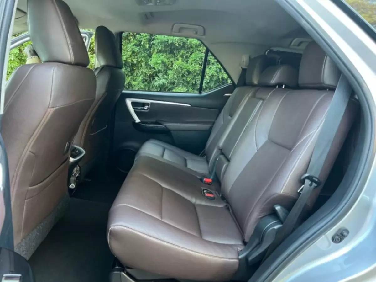 interiorBack