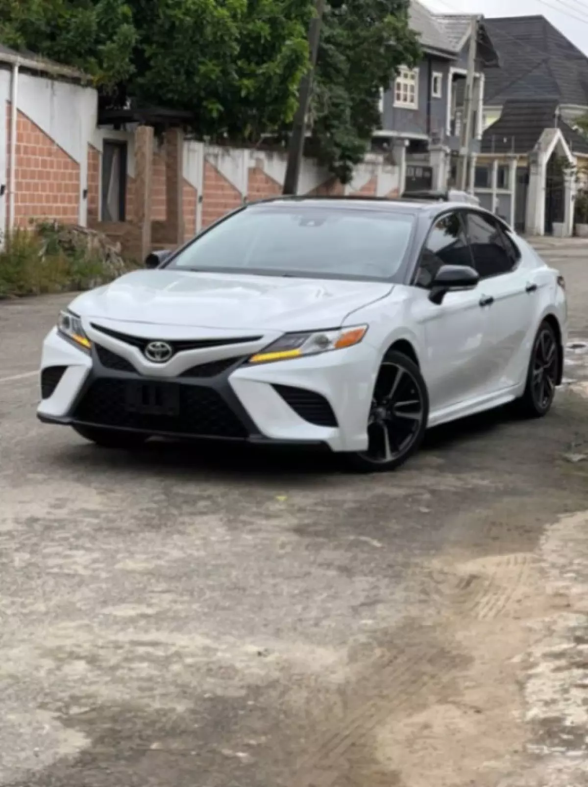 Toyota Camry - 2020