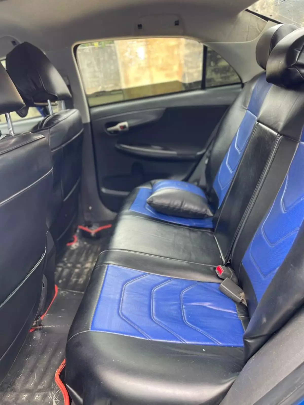 interiorBack