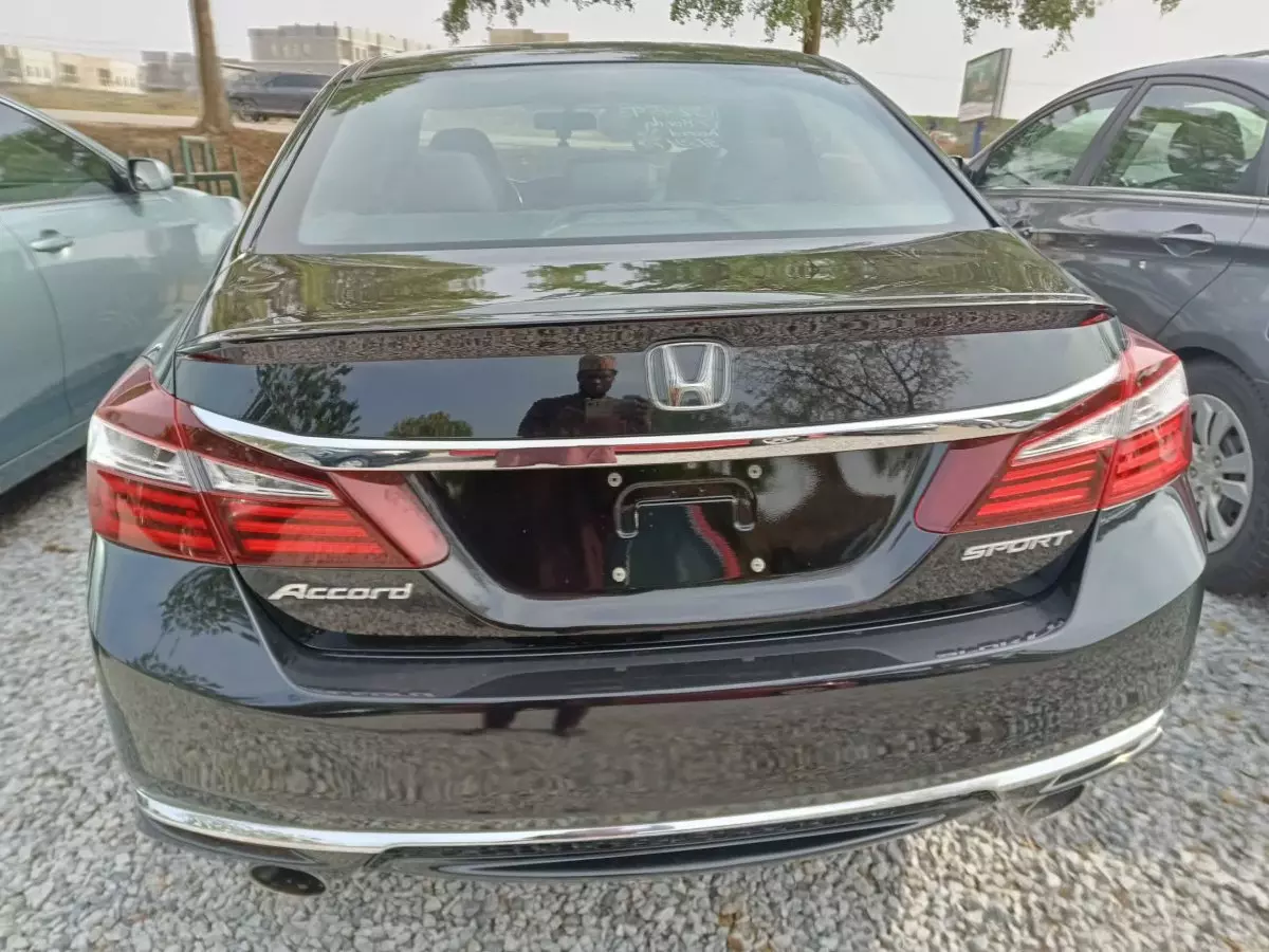 car Back