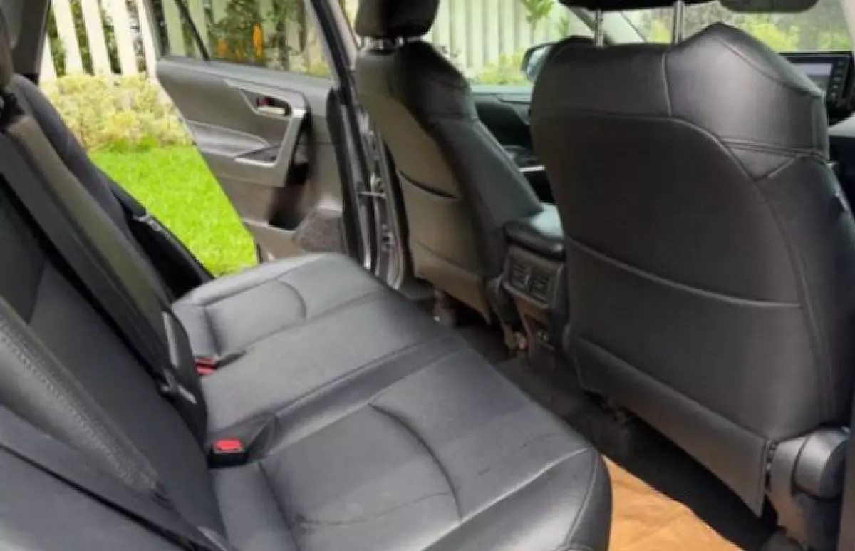 interiorBack