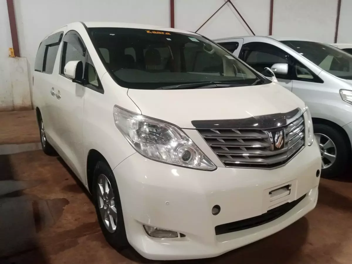 Toyota Alphard - 2009